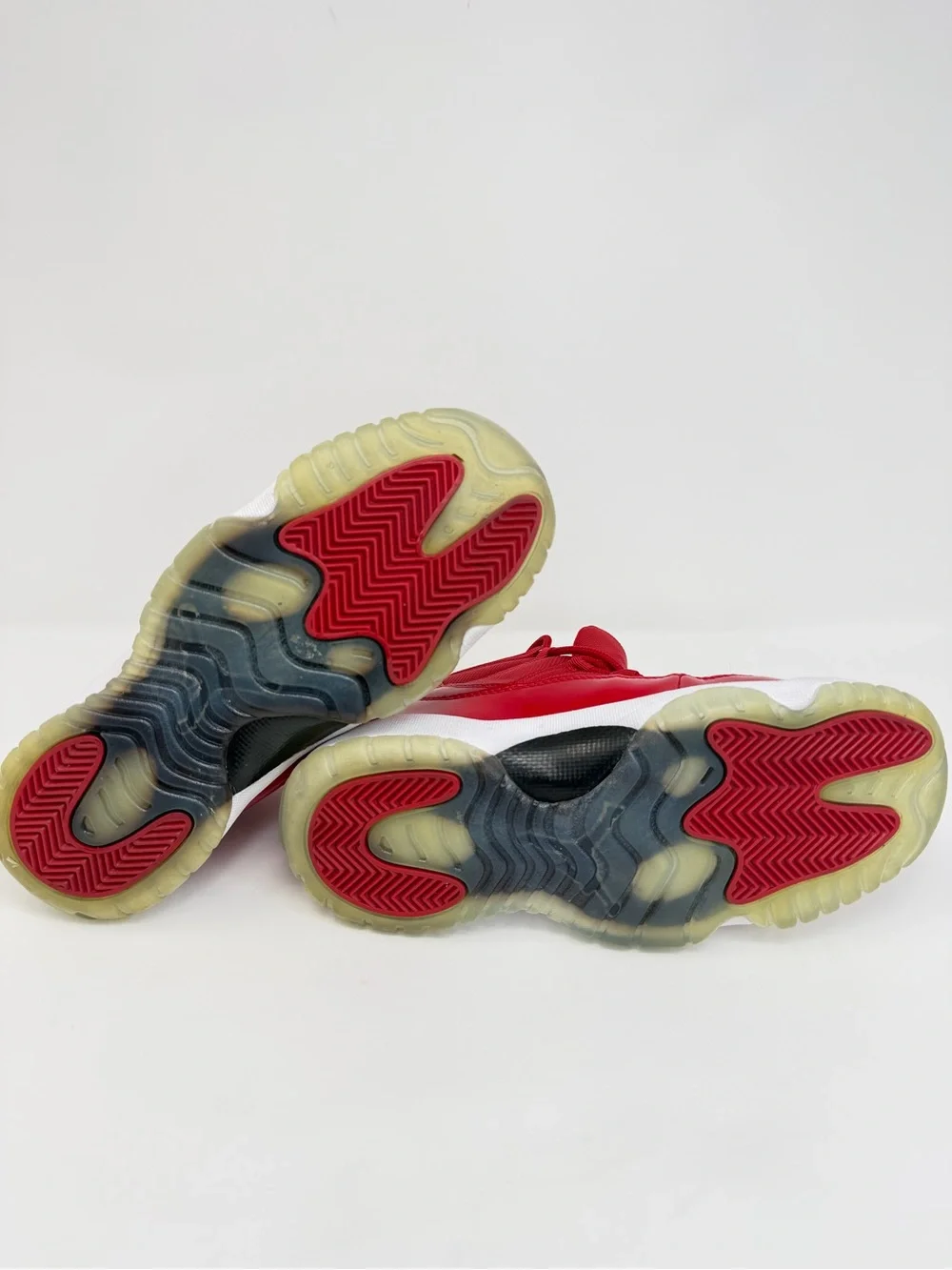 Jordan 11 Retro Win Like 96 Red Size 6.5 - Picture 8 of 8